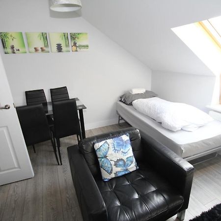 Holden Court Apartments - Apt 6 West Drayton  Экстерьер фото