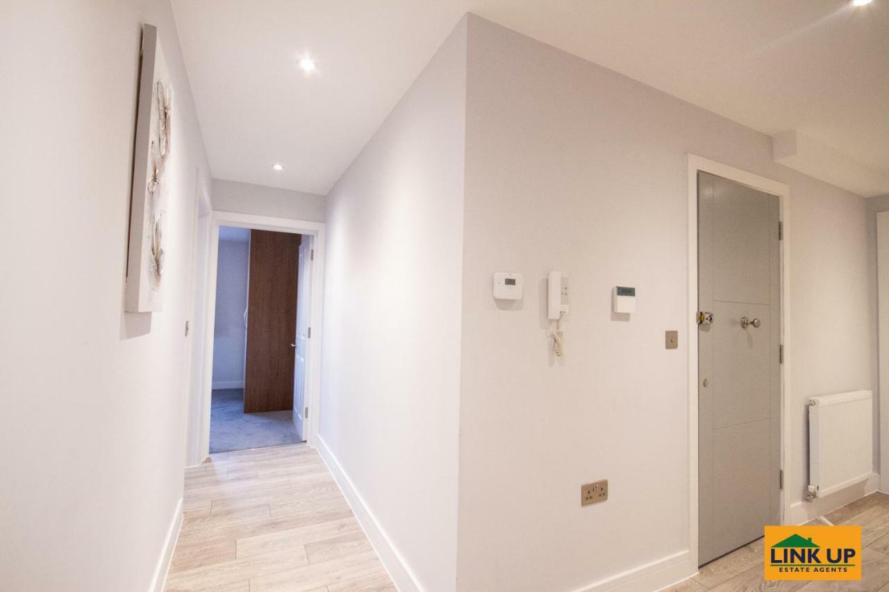 Holden Court Apartments - Apt 6 West Drayton  Экстерьер фото