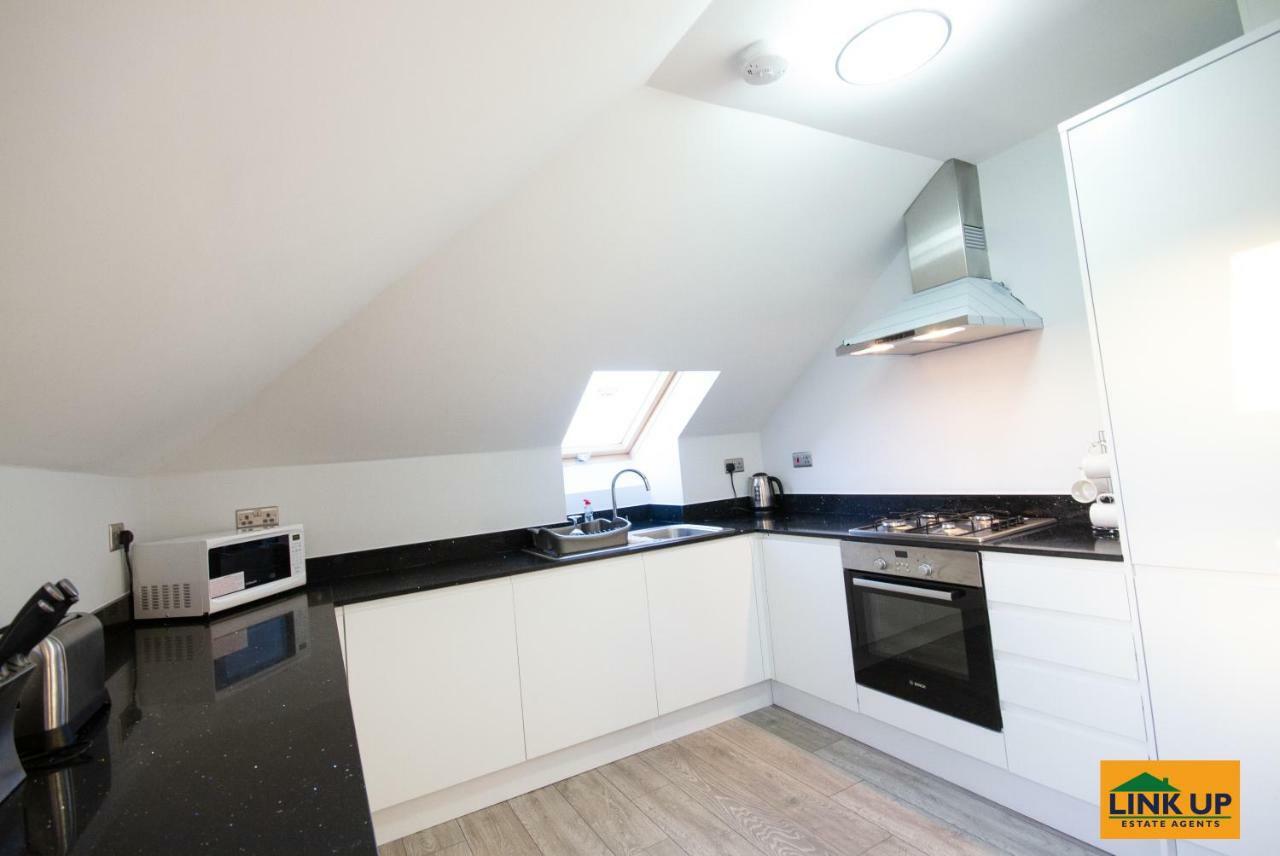 Holden Court Apartments - Apt 6 West Drayton  Экстерьер фото
